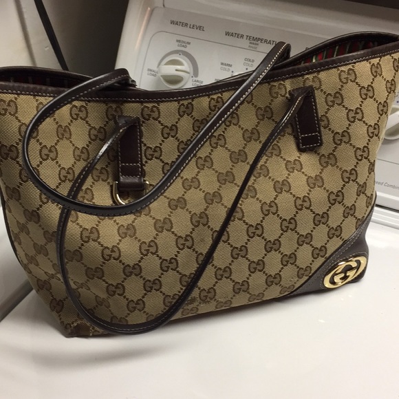 Gucci Handbags - Gucci tote